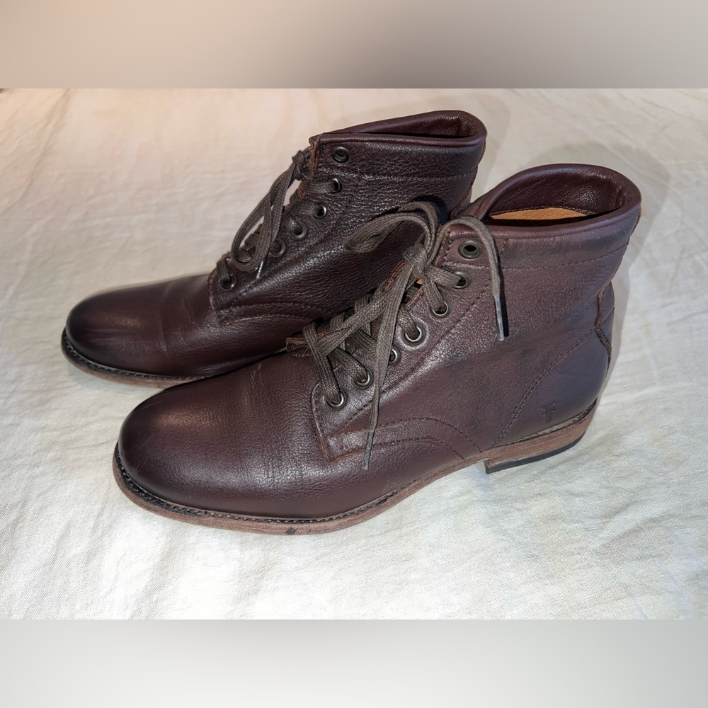 Frye Tyler Lace up. Women’s size 8.5